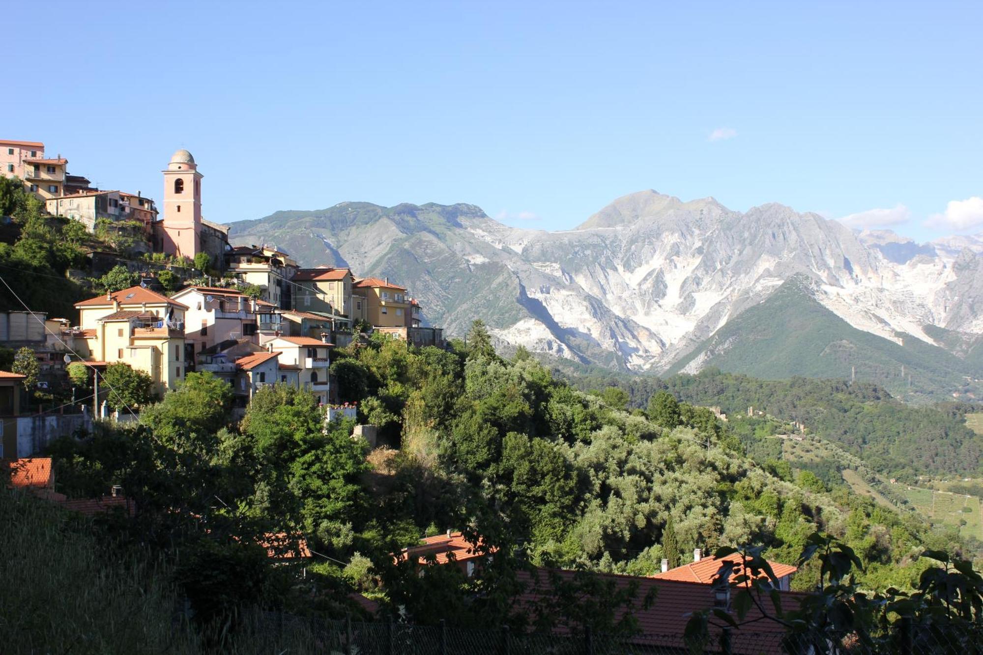 Hotel Ristorante Radar Carrara Buitenkant foto