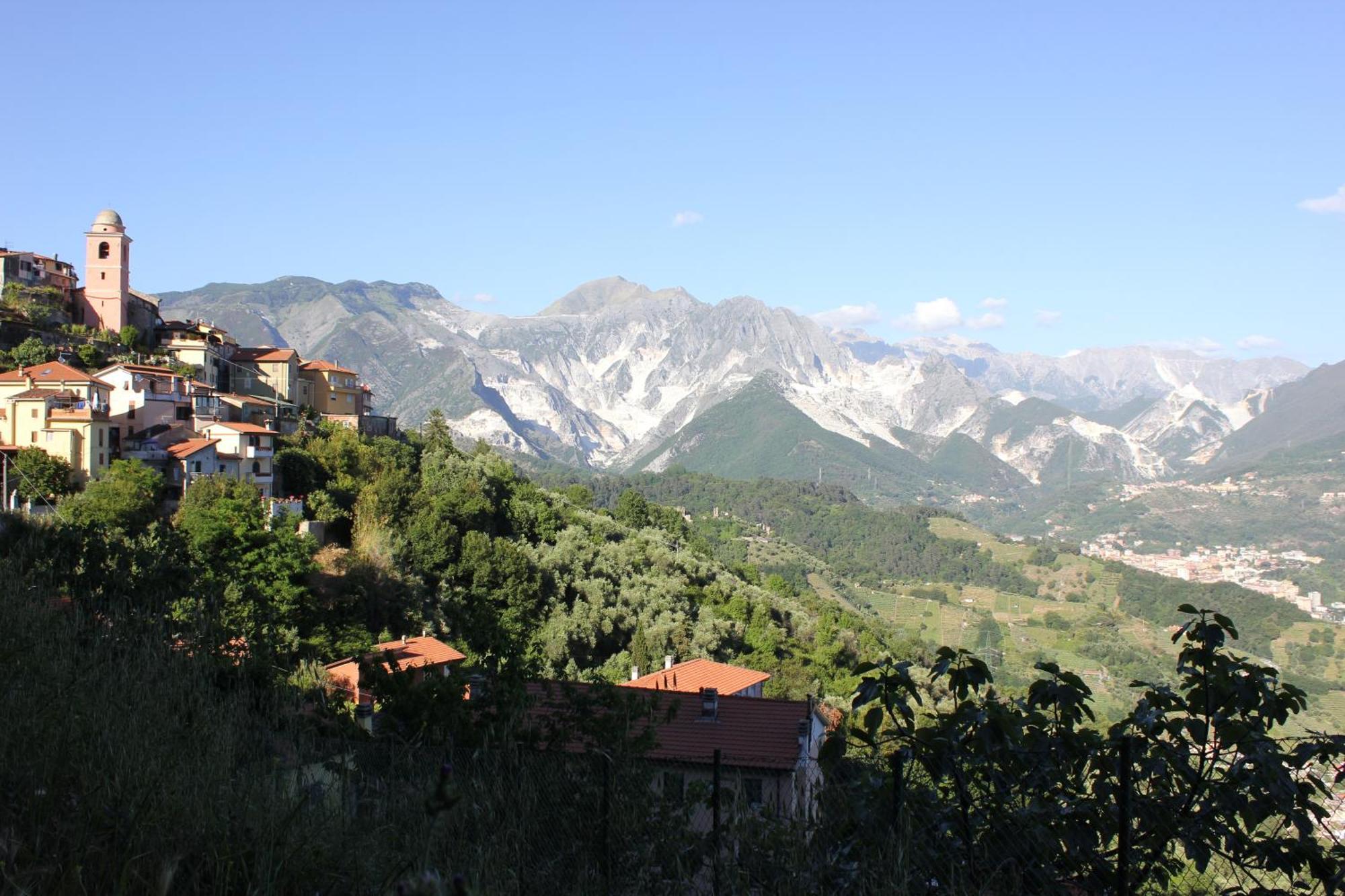 Hotel Ristorante Radar Carrara Buitenkant foto