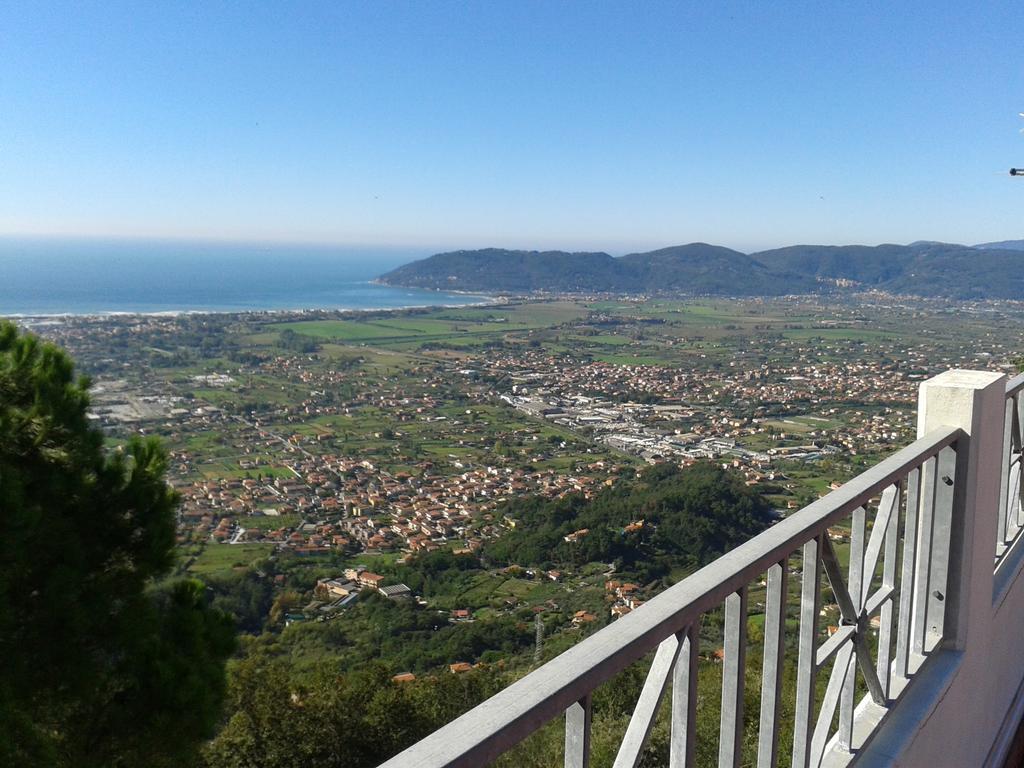 Hotel Ristorante Radar Carrara Buitenkant foto